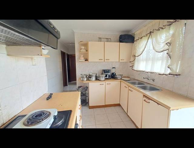 3 BEDROOM PROPERTY TO RENT IN UMLAZI W